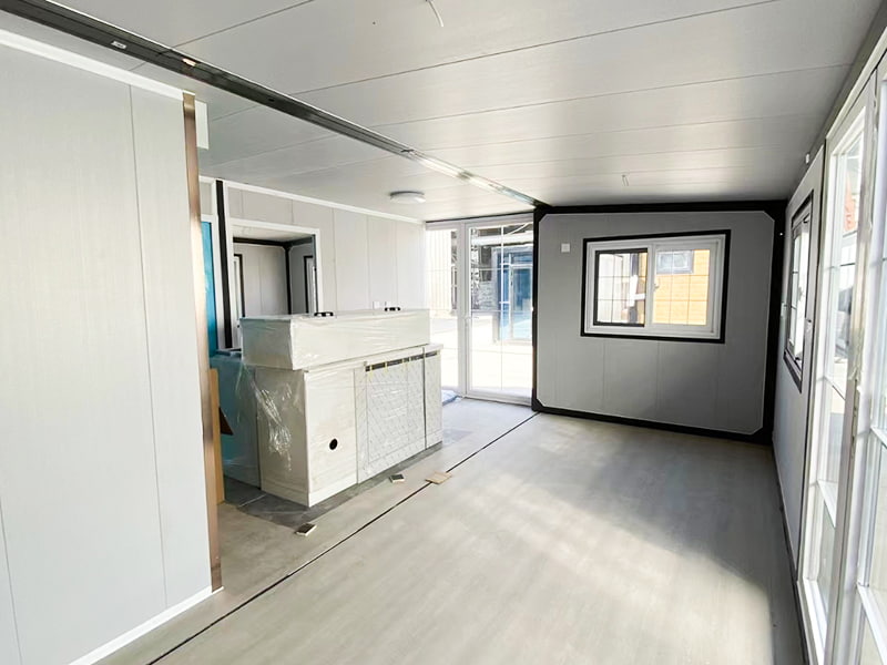 Residential Double-Wing Expandable Container Room